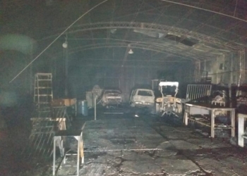 Ardió un galpón a la vera de la Ruta 34 y hubo graves pérdidas