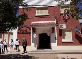 Oliveros: aislan a alumnos tras viaje de egresados e hisoparán a los que tengan síntomas