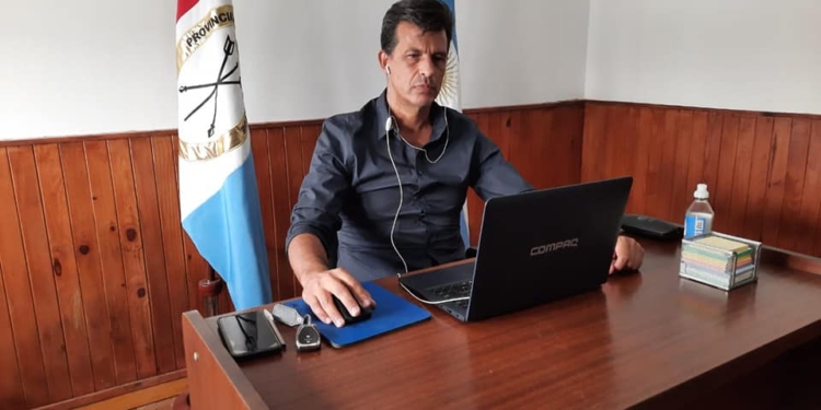 Diana solicitó que bomberos y empleados de comercio esenciales reciban la vacuna