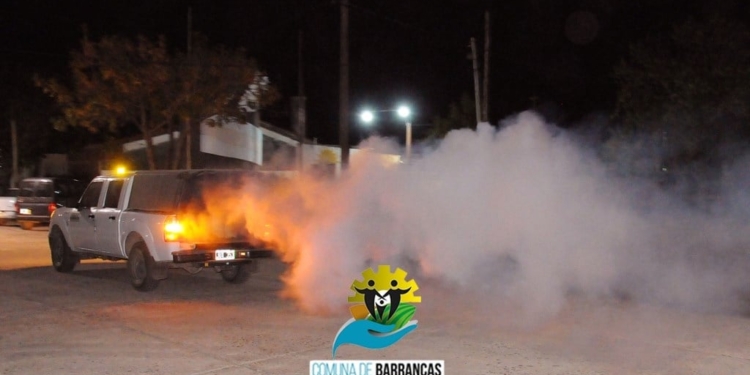 Nueva etapa de fumigación contra mosquitos en Barrancas y Puerto Aragón