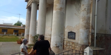 Un arquitecto recorrió la parroquia de Gaboto y trabajarán en mejorar el edificio