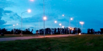 Tras varios días de oscuridad, repararon la iluminación del cruce de rutas 34 y 65