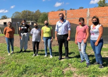 El Ministro Capitani visitó Barrancas y recorrió un proyecto del programa Santa Fe Más