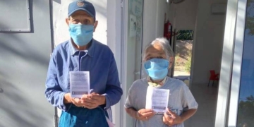Casalegno recibió vacunas contra el Covid e inoculó a sus adultos mayores