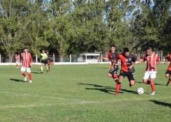 Domingo de fútbol en la Liga Totorense: resultados y posiciones