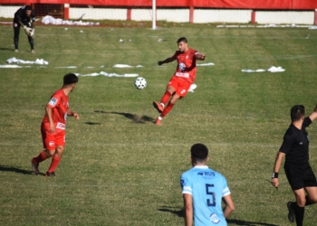 Nuevas restricciones: suspendieron las ligas regionales de fútbol, básquet y otros deportes