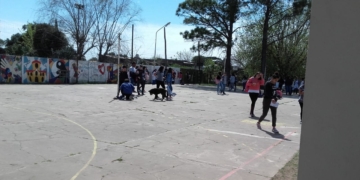 Hisoparon a una alumna de la secundaria de Monje y hay 16 aislados