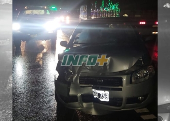 Otro choque en Villa La Ribera: un auto impactó contra un camión