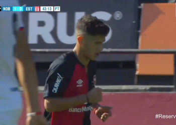 El totorense Urquía debutó como titular en la reserva de Newell´s