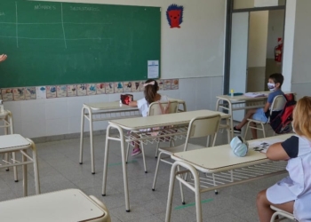 Suspendieron las clases en Rosario y La Capital