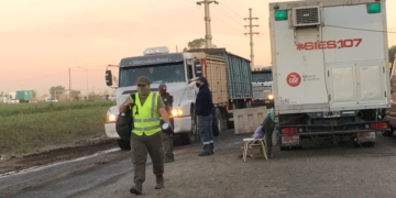 Timbúes: un camionero hirió al portero de una empresa y le rompió el celular