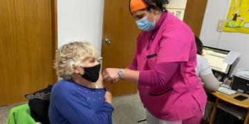 Llegaron más vacunas a Serodino y ya aplicaron más de 1100 dosis