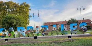 Una obra de arte: Carrizales presentó su cartel identificatorio