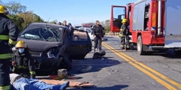 Dos autos chocaron de frente en Ruta 34: un conductor herido