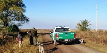 Cazaba con perros en zona rural de Barrancas y fue sancionado