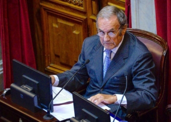 Indicaron el alta médica a Carlos Reutemann tras 16 días de internación