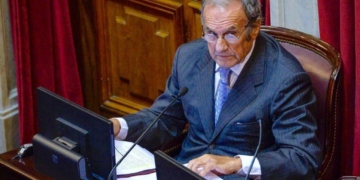 Indicaron el alta médica a Carlos Reutemann tras 16 días de internación