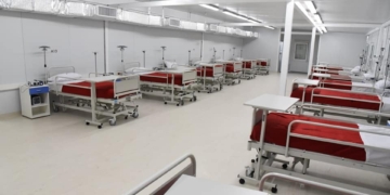Se retiró del hospital con Covid y suero colocado: fue encontrado por la policía 