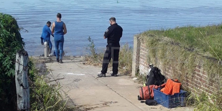 Buscan a un hombre en las aguas del río Coronda