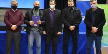 Capitani entregó 17 millones de pesos a localidades del Depto San Jerónimo