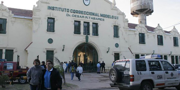 Presentaron un hábeas corpus para que los presos sean vacunados contra el covid