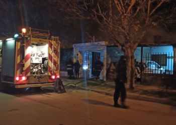 Bomberos de Totoras controlaron un incendio que afectó dos viviendas: no hubo heridos