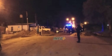 Gaboto: un joven cayó de su moto en un calle que se encuentra en obras