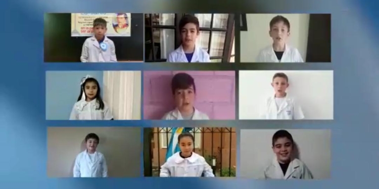 Acto virtual en Totoras: los chicos de 4to año prometieron lealtad a la Bandera