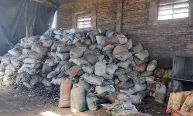 Oportunidad en Oliveros: se vende una importante carbonería