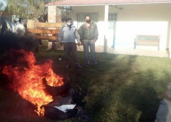 Conflicto frente a Gaboto: hubo prórroga y no desalojarán a los isleños