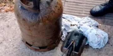 Totoras: un vecino auxilió a una familia que sufrió un incendio de garrafa