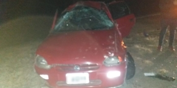 Barrancas: cruzó de carril en autopista y volcó