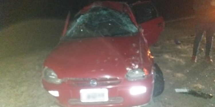 Barrancas: cruzó de carril en autopista y volcó