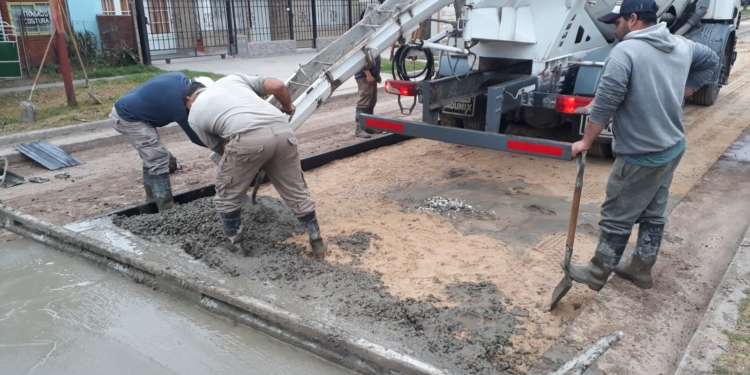 Avanza la obra de pavimentación en las calles de Totoras 