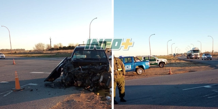Totoras: una camioneta destruida tras chocar con un camión en ruta 34 y 91