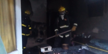 Una estufa provocó un incendio en una casa de San Genaro: una persona fue asistida