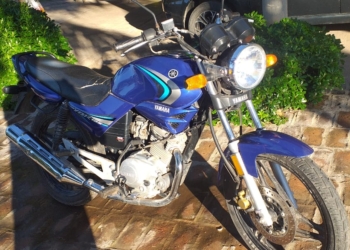 Andino: les abrieron el portón y les robaron la moto