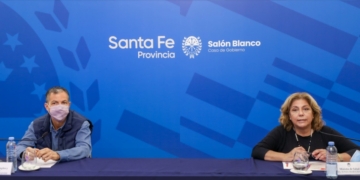 Flexibilizan restricciones en la Provincia: abren cines y teatros y extienden horarios de bares