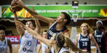 Mundial de Hungría: Agus Bazán aportó 4 puntos pero Argentina cayó ante Francia