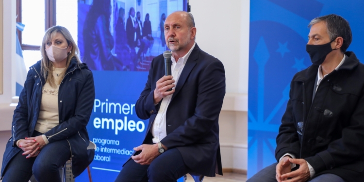 Presentaron el programa “primer empleo”, para santafesinos entre 18 y 30 años