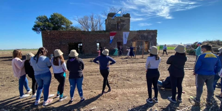 Serodino turística: jóvenes de Clarke realizaron un recorrido guiado por el pueblo