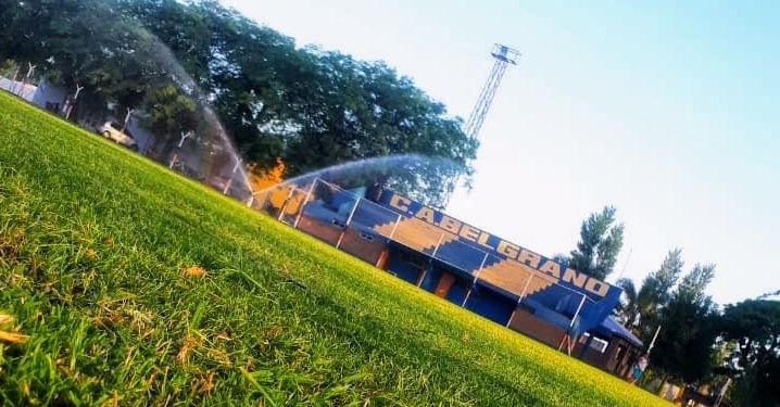 Racing desembarca en Serodino para realizar una prueba de jugadores en Belgrano