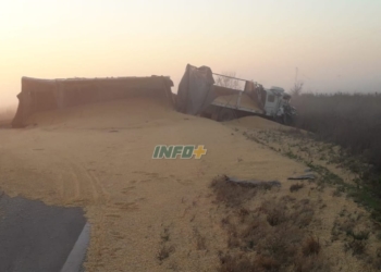Un camión volcó entre Serodino y Totoras bloqueando la Ruta 91