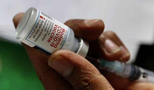 Comenzó la vacunación a menores en la provincia y se espera por dosis en la región