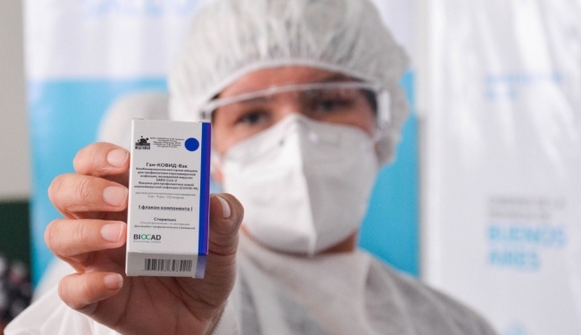 Santa Fe comenzó la aplicación de vacunas Sputnik V producidas en el país