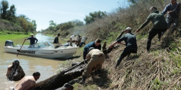 Realizaron una limpieza en el arroyo El Ternero en Puerto Gaboto