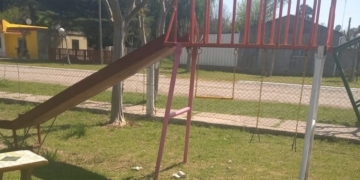 Vandalizaron un parque infantil en Casalegno: «Genera angustia e impotencia»