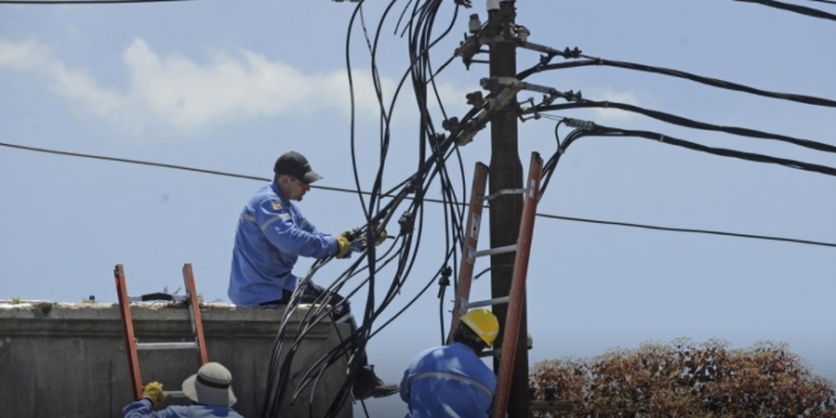 San Genaro, Centeno y Clason sin luz durante tres horas por un desperfecto