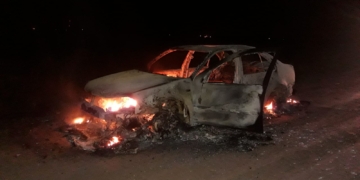 Misterio por un auto incendiado entre Andino y Aldao