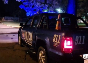 Investigan la muerte de una mujer encontrada en una cuneta